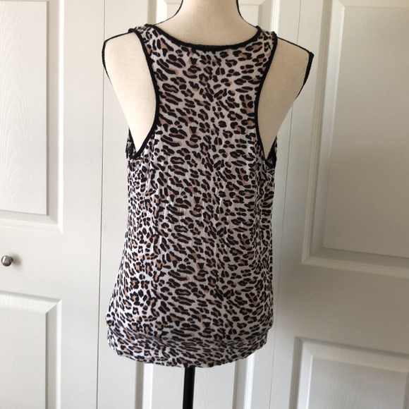 Forever 21 Juniors Racerback Tank, Medium Leopard - Picture 4 of 8